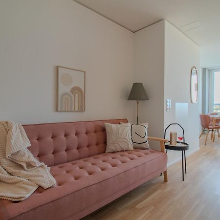 Loewe Apartments Am Rheinfall Neuhausen Am Rheinfall Kültér fotó