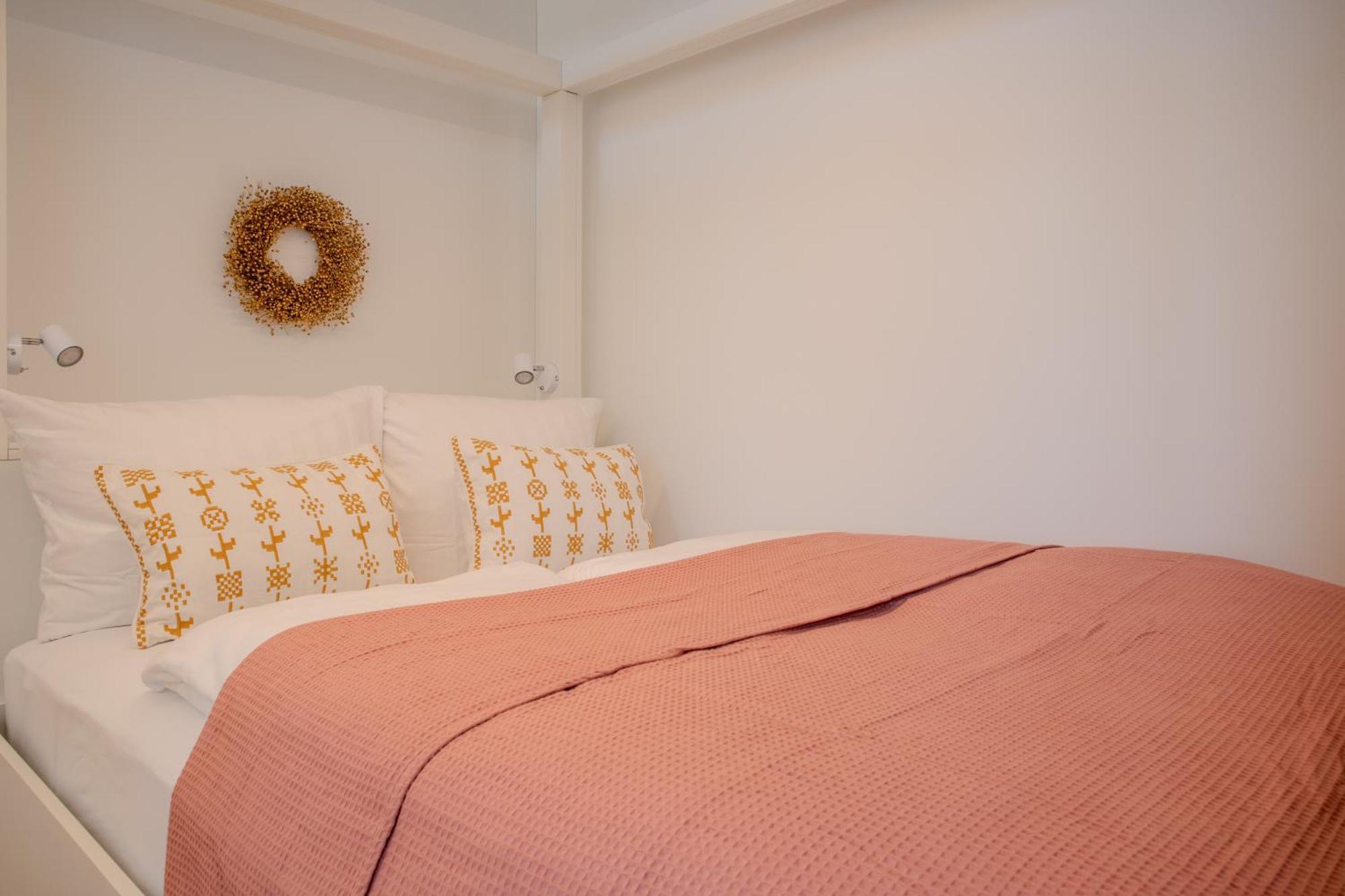 Loewe Apartments Am Rheinfall Neuhausen Am Rheinfall Kültér fotó